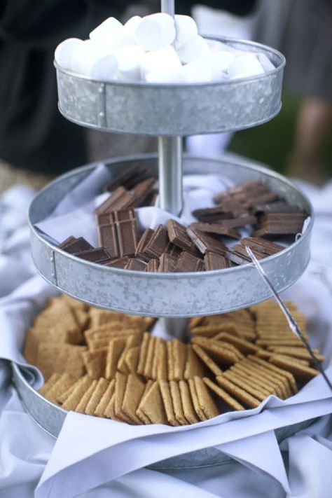 S'mores Bar - be sure to display your "supplies" in a unique way. Smores Bar Wedding, Smores Bar Party, Smores Party, Smores Bar, Bonfire Party, S'mores Bar, Sweet 16 Parties, Fall Party, Backyard Party