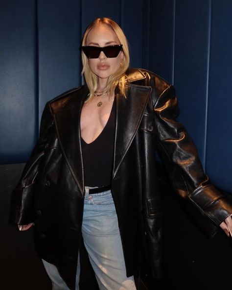 Maeve Reilly on Instagram: "A NY minute @gansevoort @seven24collective" Maeve Reilly, Fashion Blogger Outfit, March 21, Classy Women, Instagram A, Fashion Blogger, Ootd, My Style, Leather