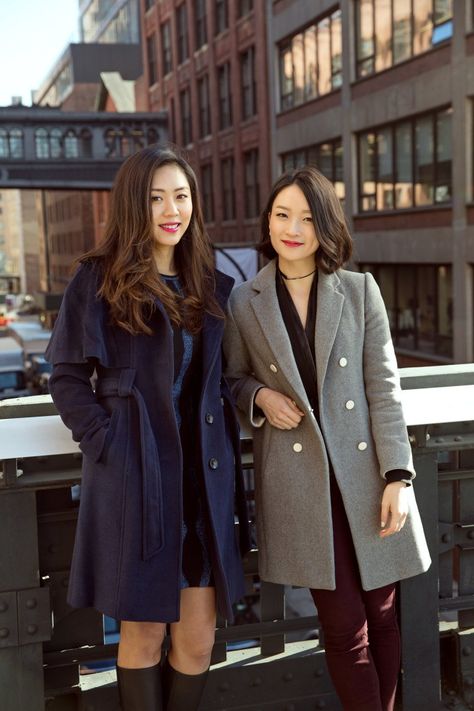 Holistic beauty in en vogue this year. Meet the Korean duo making it into an e-commerce destination. http://www.wmagazine.com/story/korean-beauty-hacks-glow-recipe Korean Beauty Hacks, Sarah Lee, Korean Beauty Tips, Beauty Video Ideas, Glow Recipe, The Duo, W Magazine, Beauty Face Women, Holistic Beauty