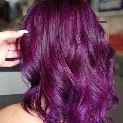 Joico Color Intensity on Instagram: “Who else has a passion for #purplehair? 💟#sharethejoi ⁣ ⁣ @juanita_lopz’s #Joico Formula:👇⁣ ⁣ Pre-lightened hair to a level 8 using the…” Joico Color Intensity, Red Purple Hair, Short Purple Hair, Light Purple Hair, Magenta Hair, Short Ombre Hair, Joico Color, Colored Hair Tips, Level 8