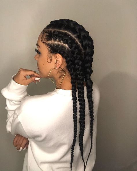 Braids On Mexican Hair, Dominican Braids, Braids For Mexican Women, Braids Mexican, Mexico Braids, Mexican Braids, Baddie Hair, Mexican Hairstyles, Mexican Women