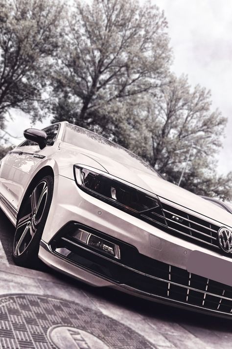 Siyah Passat, Passat Wallpaper, Wagon Aesthetic, Fun Love Quotes For Him, Dance Wallpaper, Stanced Cars, Passat B8, Jdm Wallpaper, Passat Cc