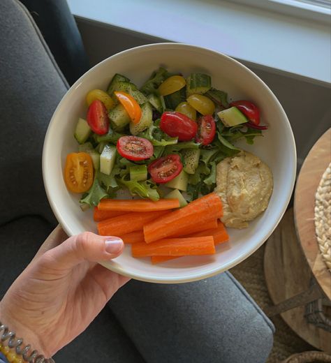 Salad With Cucumbers And Tomatoes, Bunny Diet, Carrots And Hummus, Almond Food, Cucumbers And Tomatoes, Carrot Salad, Girl Dinner, Cucumber Tomato, Food Inspo