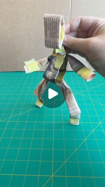 How To Make Puppets, How To Make A Puppet, Paper Marionette, Puppets For Kids To Make, Paper Doll Tutorial, Theatre Puppets, Stop Motion Puppet, Art Kindergarten, Puppet Tutorial