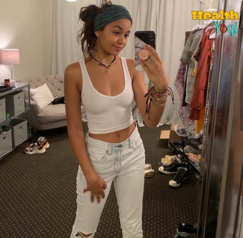 Kiara Outer Banks Style, Mulan Outfit, Kiara Outer Banks, Betty Cooper Outfits, Veronica Lodge Outfits, Harry Styles Concert Outfit Ideas, Hot Outfit Ideas, Outfit Ideas Edgy, Outer Banks Outfits