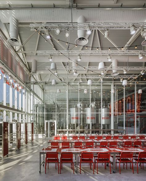 Gallery of Victoria Beer Factory in Malaga / GANA Arquitectura - 12 Brewery Interior, Factory Restaurant, Beer Factory, Brewery Design, Factory Interior, Renovation Architecture, Beer Theme, Brew Pub, Bar Design Restaurant