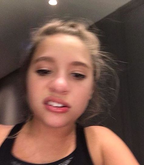 Mackenzie Ziegler Mackenzie Ziegler Dance Moms Rares, Kenzie Ziegler Aesthetic, Kenzie Ziegler Rares, Mackenzie Ziegler Rares, Aldc Memes, Makenzie Zigler, Dance Moms Headshots, Mackenzie Ziegler Dance Moms, Dance Moms Season 6