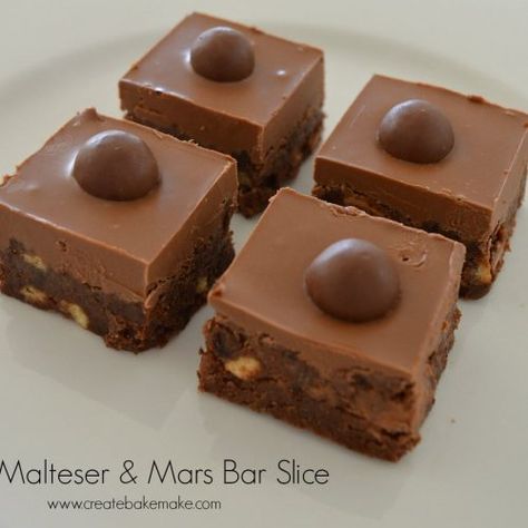 Malteser Recipes, Biscuit Scones, Whoppers Candy, Chocolate Ripple Biscuits, Mars Bar Slice, Cakes Slices, Malteser Cake, Yummy Bars, Mars Bars