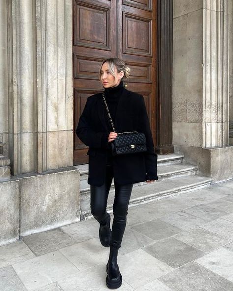 Outfit Schwarzer Blazer, Freya Killin, Winter Mode Outfits, Cute Sweater Outfits, Pullovers Outfit, Wearing All Black, Pullover Outfit, Cozy Outfit, Blazer Outfits