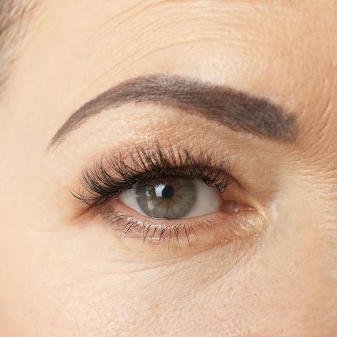 How Can Women Over 50 Rock Full, Natural Eyebrows: In-Depth Guide. | P | PrimePrometics™ Brows For Older Women, Eyebrows For Grey Hair, Eyebrows Over 50, Eyebrow For Round Face, Different Eyebrow Shapes, Ombre Eyebrows, Grey Blonde Hair, Eyebrow Shapes, Grey Blonde