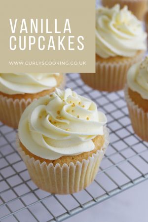 Sponge Cupcake Recipe, Baking Recipes Uk, Wedding Cupcake Recipes, Cupcake Recipes Uk, Gluten Free Cupcakes Vanilla, Easy Vanilla Cupcakes, Fluffy Cupcakes, Vanilla Muffins, Easy Cupcake Recipes