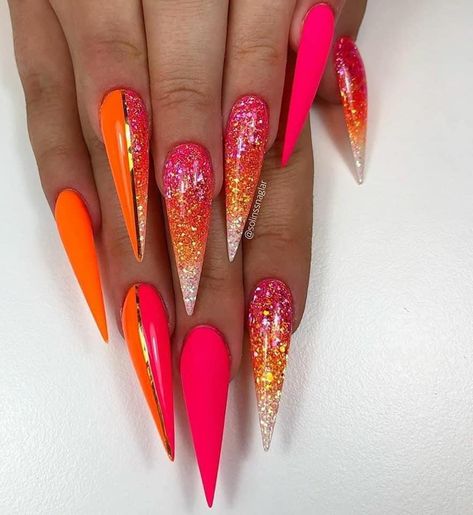 Egypt Nails, Nails Ombré, Gold Stiletto Nails, Vampy Nails, Ombré Glitter, Red Ombre Nails, Orange Nail Designs, 2023 Nails, Gold Nail Designs