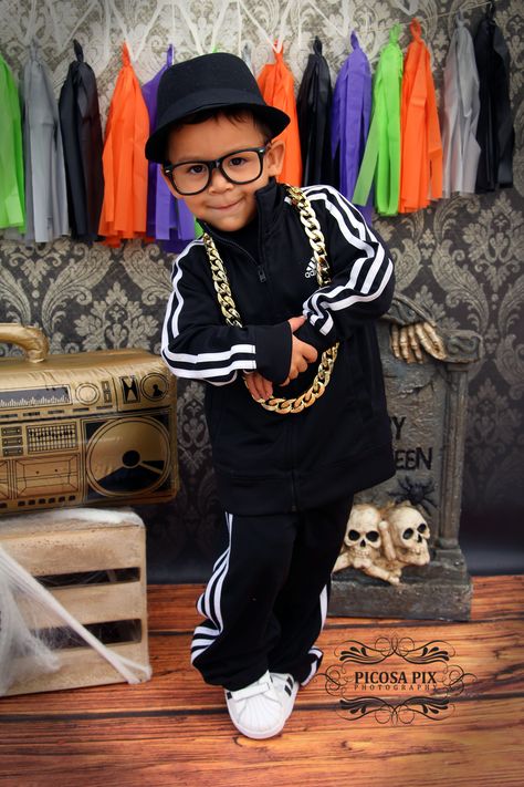 Run Dmc Costume, Hip Hop Photoshoot, Halloween Mini Session, Hip Hop Kids, Hip Hop Costumes, School Costume, Halloween Express, Nature Photoshoot, Halloween Photography