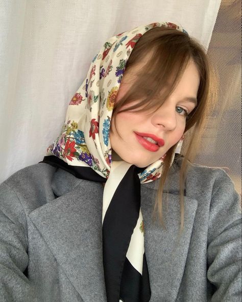 Instagram Goals, Scarf Hijab, Silk Headscarf, Wool Clothing, How To Wear Scarves, Bandanas, Head Scarf, Photo Gallery, Bangs