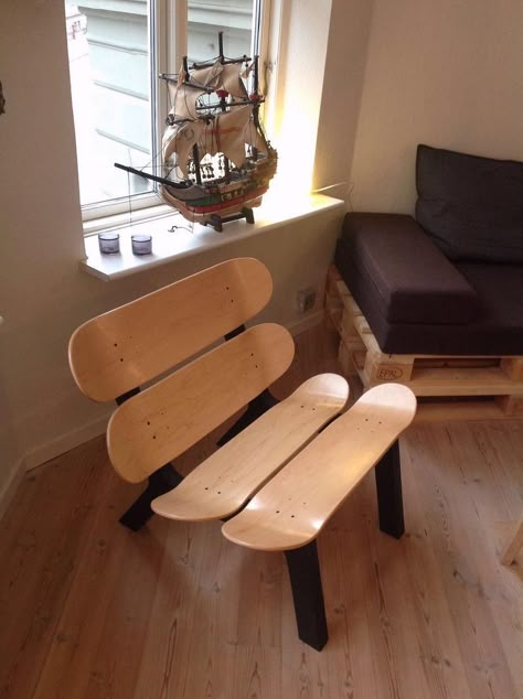 Neutral Living Room Furniture, Skateboard Furniture, Diy Furniture Easy, Neutral Living Room, Diy Furniture Projects, Recycled Furniture, Vintage Diy, Upcycled Furniture, Dream House Decor