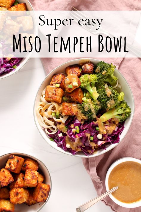 Showing is a white bowl containing brown rice noodles, steamed broccoli, shredded red cabbage and a oven-baked Miso tempeh cut in cubes. There are more miso tempeh on the side as well as some extra miso sauce used to marinate the tempeh. Tempeh Bowl, Tempeh Recipes Vegan, Tempeh Marinade, Resep Vegan, Baked Tempeh, Tempeh Recipes, Baking Powder Uses, Plant Based Dinner, Buddha Bowls