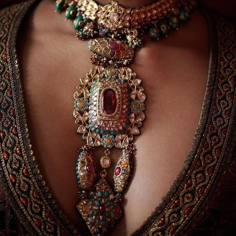 Sabyasachi Heritage Jewellery, Polki Jewellery Sabyasachi, Sabyasachi Mukherjee, Sabyasachi Jewelry, Sabyasachi Jewellery, Heritage Jewellery, Gemstone Choker, Chunky Statement Necklace, Antique Jewelry Indian