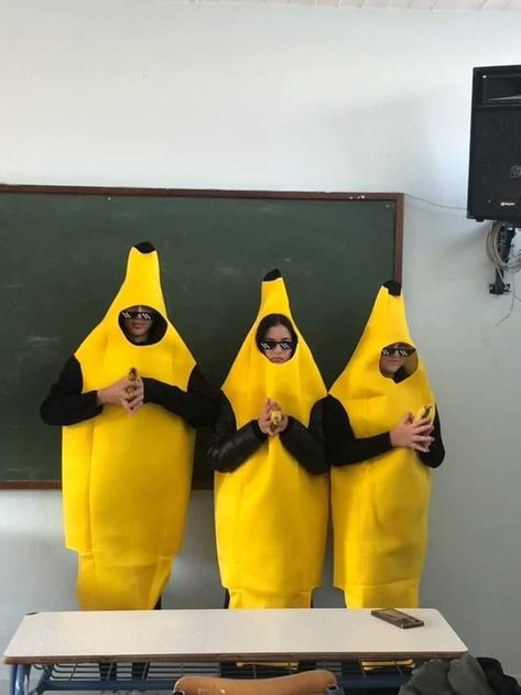 🍌🍌🍌 Fun Halloween Costumes For Groups Of 4, Funny Cartoon Costumes, Duo Halloween Costumes Funny Bff, 2 People Halloween Costumes Scary, Funny 3 People Halloween Costumes, Four Friends Halloween Costumes, Funny And Easy Halloween Costumes, 4 Matching Halloween Costumes, Group Of 3 Halloween Costume College