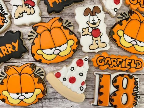 Garfield Cake, Sweet Sixteen Party Themes, Garfield Birthday, Mary Birthday, Baking Theme, Graduation Cookies, 9th Birthday Parties, Pony Party, Birthday Balloon Decorations