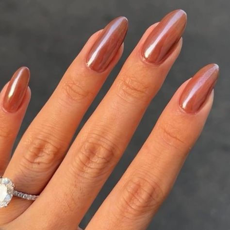 24 Chrome Nail Ideas We're Loving, From Futuristic Titanium to Strawberry Glaze Ombre Chrome Nails, Checkered Nails, Pink Chrome Nails, Chrome Nail Art, Bunny Nails, Dnd Gel Polish, Chrome Nails Designs, Chrome Nail Powder, Glazed Donut