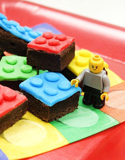 Lego Brownies Block Party Ideas, Lego Party Food, Lego City Birthday, Numberblocks Birthday, Lego Friends Party, Lego Food, Lego Themed Party, City Party, Police Party