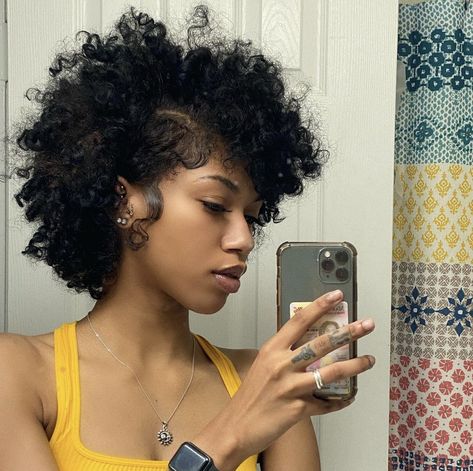 Big Chop Hairstyles, Big Chop Natural Hair, Pumpkin Hair, Cabello Afro Natural, Short Natural Curly Hair, Natural Hair Short Cuts, Quick Natural Hair Styles, Colour Collection, Dyed Natural Hair