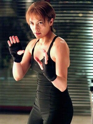 Jennifer Lopez Enough, Jennifer Lopez Movies, Billy Campbell, Female Movie Characters, Krav Maga Techniques, Learn Krav Maga, Latina Magazine, Gals Photos, Woman Movie