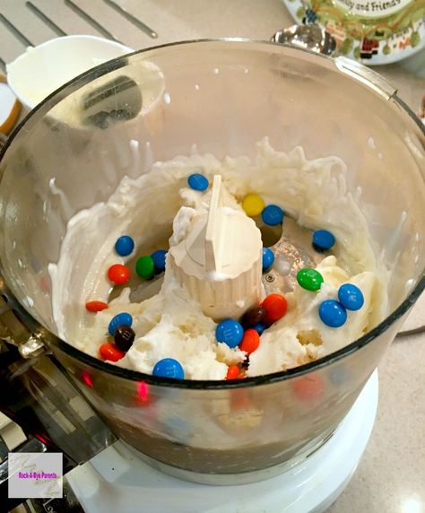 Do you love Dairy Queen Blizzards? Now you can easily make your own at home with this M&M Blizzard recipe. Click through to grab the recipe for this cool summer dessert. #rockabyeparents #dairyqueen #desserts #icecream M&m Blizzard Recipe, Diy Blizzard Recipes, How To Make Blizzards At Home, At Home Blizzards, Ice Cream Blizzards Homemade, Dq Blizzard Recipe Copycat, Homemade Blizzard Recipes, Diy Blizzard Dairy Queen, Copycat Dairy Queen Blizzard