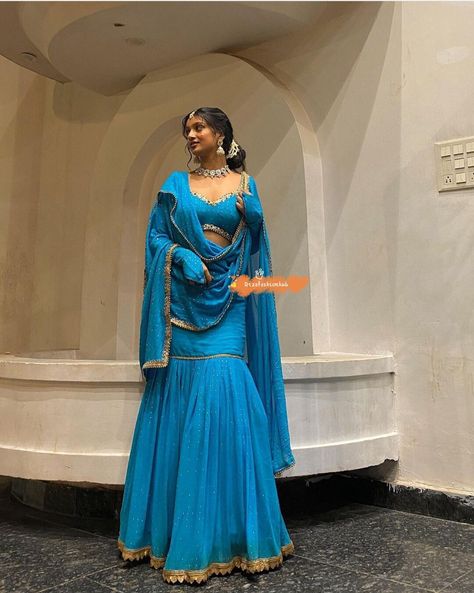 Chiffon Blue Dress, Blue Indian Outfit, Sky Blue Lehenga, Indian Outfits Modern, Birthday Wear, Indian Wedding Guest, Dot Outfit, Dupatta Lace, Outfit Indian