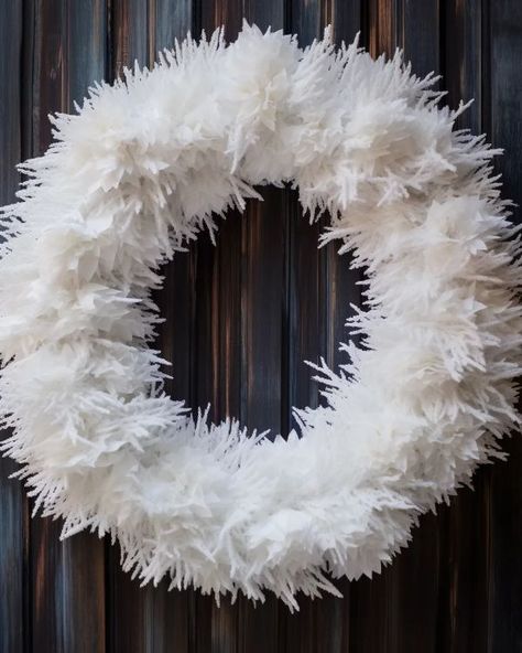 Foam Wreath, Embellishment Ideas, Old Glass Bottles, White Christmas Wreath, Mesh Wreath Diy, Dust Mop, Christmas Ornament Wreath, White Wreath, Wreath Forms