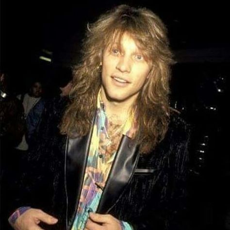 Jon Bon Jovi Bon Jovi 80s, Metal Boy, 80s Bands, Mötley Crüe, Jon Bon Jovi, Bon Jovi, Her Smile, Good Looking Men, Perfect Man