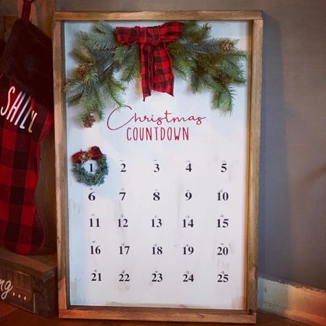 Christmas Countdown Cricut Projects, Dollar Tree Christmas Countdown, Diy Days Until Christmas Sign, Diy Christmas Calendar Countdown, Christmas Countdown Decor, Christmas Countdown Wood Sign, Christmas Countdown Cricut, Countdown Christmas Ideas, Homemade Christmas Countdown