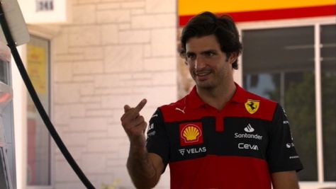 carlos sainz reaction pic Carlos Sainz Funny Photos, F1 Reaction Pics Funny, Funny Carlos Sainz, Carlos Sainz Funny Pics, Carlos Sainz Reaction Pic, Formula 1 Reaction Pics, Carlos Sainz Funny, F1 Reaction Pics, F1 Meme