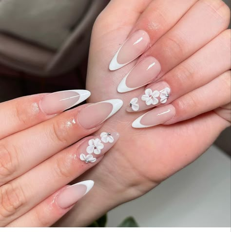 Almond Nail Design Ideas, Almond Nails White, White Almond Nails, Blush Nails, Classy Acrylic Nails, Almond Nails Designs, Nails White, 2022 Wedding, Almond Nail