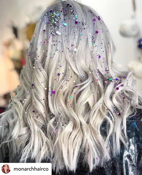 2024 Hair Color Trends | Transform Your Look with Balayage New Years Eve Hairstyles, Festival Hair Tutorial, White Ombre Hair, Wigs Black, Short Ombre Hair, Salt And Pepper Hair, Wigs Glueless, Wigs Short, Grey Wig