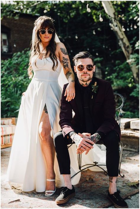 Dark Wedding Outfit, Wedding Self Portrait, Alternative Bride And Groom, Alternative Wedding Pictures, Edgy Elopement Dress, Rocker Wedding Hair, Grunge Wedding Photos, Unique Mens Suits Wedding, Alternative Style Wedding