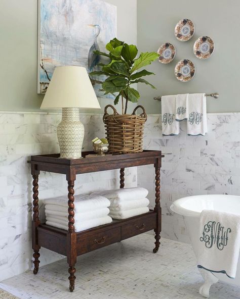 Meredith Ellis, Decorating With Antique Furniture, Glam Pad, Southern Living Homes, Bath Room, Cool Ideas, Bath Remodel, Southern Living, Beautiful Bathrooms