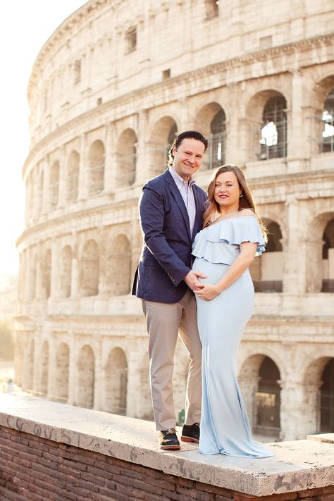 Sharing all of our maternity photos from Rome, Italy! We had an amazing babymoon in Rome and these photos are amazing! Italy In February, Photos In Rome, Girls Trip Destinations, Trip To Rome, International Trip, Getting Married Abroad, Babymoon Destinations, Pregnancy Announcement Photos, Ny Style