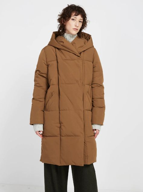 Frank And Oak has a wide variety of jackets perfect for a cozy-chic finish. Frank And Oak, Winter Puffer Jackets, Women Crafts, Cocoon Coat, Long Puffer, Winter Outerwear, Hooded Parka, Fall Essentials, Cozy Chic