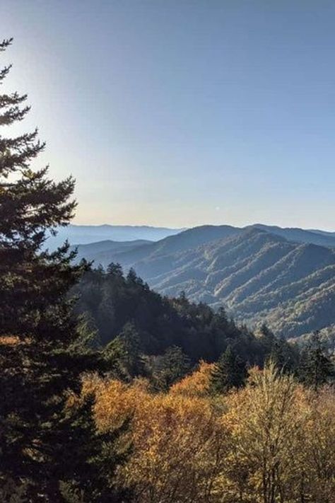 If you’re looking for an epic adventure, look no further than the Smokies. This Great Smoky Mountains National Park itinerary and travel guide will help you make the most of your trip. Here you'll find information about the best time to visit the Smoky Mountains, where to stay in the Smoky Mountains, what to see and do in Smoky Mountains National Park, and more. | smoky mountains tennessee | smoky mountains vacation | smoky mountains national park itinerary | tennessee travel guide Hiking Smoky Mountains, Smokey Mountains Tennessee Aesthetic, Tennessee Mountains Aesthetic, Smokey Mountains Tennessee Fall, Smoky Mountain Aesthetic, Smokey Mountains Tennessee Pictures, Smoky Mountains Aesthetic, Smokey Mountains Aesthetic, Smokey Mountain National Park