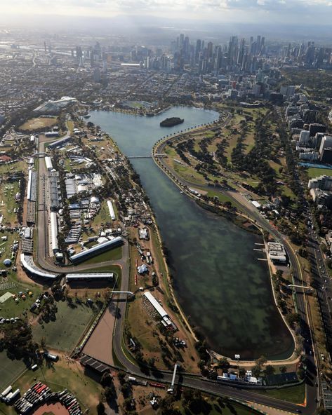 Formula 1 on Twitter: "We missed you, Melbourne ❤️ #AusGP #F1… " Melbourne F1 Track, Albert Park Melbourne F1, Australian Grand Prix Formula 1, F1 Melbourne, F1 Australia, F1 Circuits, Albert Park Melbourne, F1 Circuit, Vision 2023