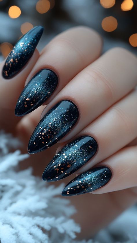 Midnight Blue Glitter Nails, Dark Blue Nails With Sparkles, Halloween Blue Nails, Dark Blue Halloween Nails, Navy Nails Ideas, Nail Inspo Dark Blue, Dark Blue Sparkle Nails, Dark Blue Glitter Nails, Dark Glitter Nails