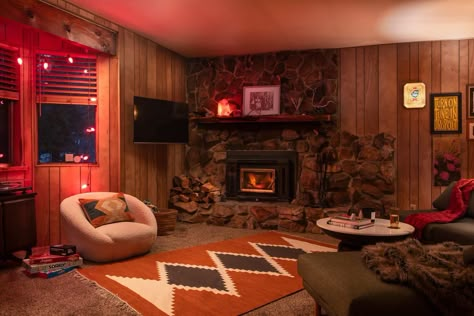 70s Retro Creekside Cabin - hiking & near town - Cabins for Rent in Running Springs, California, United States - Airbnb Retro Cabin Interior, 70s Cabin Decor, 70s Cabin Aesthetic, 70s Cabin, Creekside Cabin, Retro Cabin, Airbnb Apartment, Family Room Basement, Cabin Aesthetic