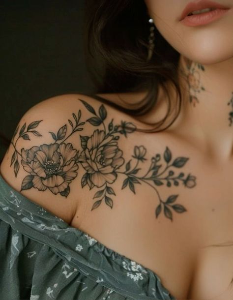 Womens Tattoos Shoulder, Ladies Collar Bone Tattoo, Floral Tattoo Collar Bone, Women’s Shoulder Collar Bone Tattoos, Sunflower On Shoulder Tattoo, Collar Bone Floral Tattoo, Collar Bone And Shoulder Tattoo, Chest Collar Bone Tattoo, Ladies Chest Tattoo Ideas