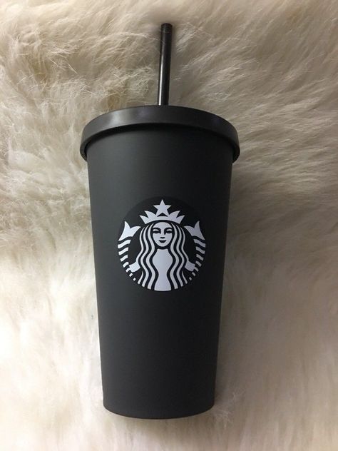 Water Thermos, Minuman Starbucks, Copo Starbucks, Starbucks Bottles, Starbucks Cup Design, Starbucks Advertising, Starbucks Cup Art, Starbucks Tumbler Cup, Amsterdam Food