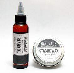 Homemade Father's Day Gift Idea - Natural Handmade DIY Beard Oil and Mustache Wax Recipes with Printable Labels Wax Recipe, Diy Beard Oil, Beard Oil Recipe, Mustache Grooming, Diy Beard, Natural Skincare Recipes, Moustache Wax, Homemade Fathers Day Gifts, Beard Wax