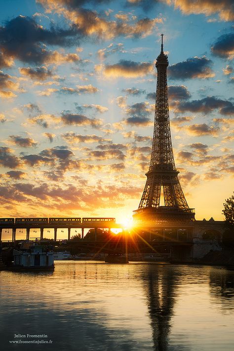 Paris Pics, Torre Eiffel Paris, Natural Wallpaper, Eiffel Tower In Paris, Tower In Paris, Paris Wallpaper, Paris Love, Paris Photo, Love Paris