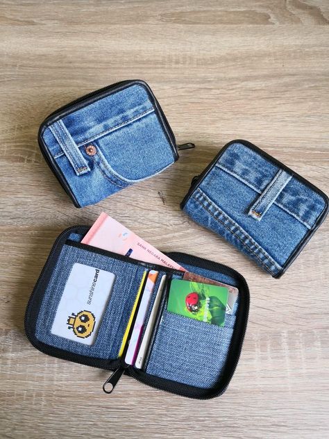 Denim Purse Diy, Jean Handbags, Jean Wallet, Denim Pouch, Denim Wallet, Denim Bag Patterns, Unique Jeans, Denim Crafts Diy, Diy Sewing Gifts