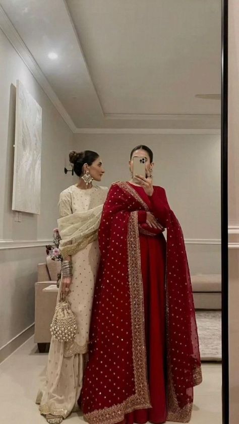 Desi Dress, Desi Wedding Dresses, Desi Fits, Pakistani Wedding Outfits, Desi Outfits, Pakistani Fashion Party Wear, Salwar Kamiz, Pakistani Fancy Dresses, Dresses Traditional