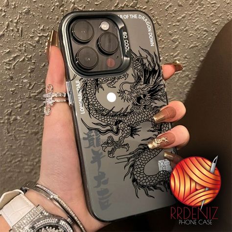 [Before purchase] -Please make sure the address and phone number are correct. The order cannot be changed. -The pictures we show are 100% real photography. -Due to the different colors displayed by different computers, the colors of the actual items may be slightly different from the above images. 🐉✨ Unleash the power of style with this dragon pattern phone case! The matte black laser design adds a fierce and creative touch, giving your device a bold and majestic look. Perfect for those who adm Dragon Phone Case, Knee Pictures, Phone Packaging, Stylish Phone Case, Dragon Pattern, Pattern Phone Case, Mobile Phone Accessories, Silicon Case, Cool Phone Cases